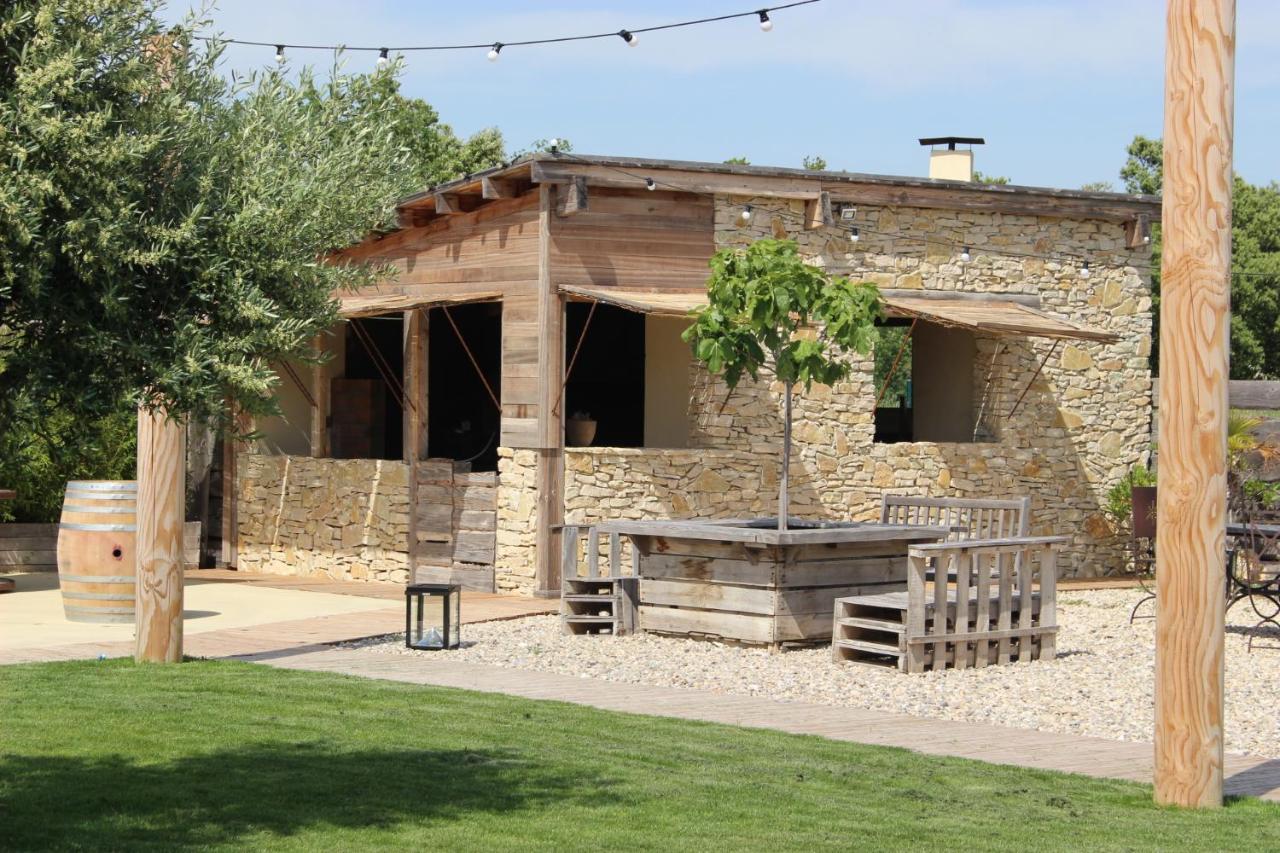 Lodges En Provence - Ecogites & Restaurant Insolites Richerenches Exterior photo