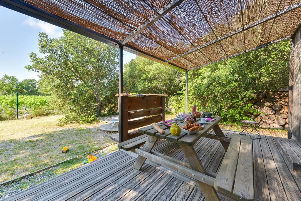Lodges En Provence - Ecogites & Restaurant Insolites Richerenches Exterior photo